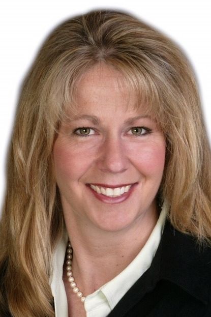 ColleenCornell_Headshot_